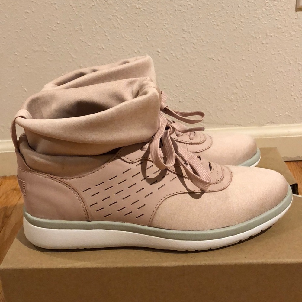 Ugg sneaker - Picture 3 of 5